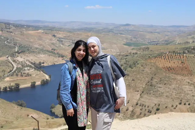 رحلة السيدات — الحديقة النباتية وإطلالة سد الملك طلال — صورة من الرحلة